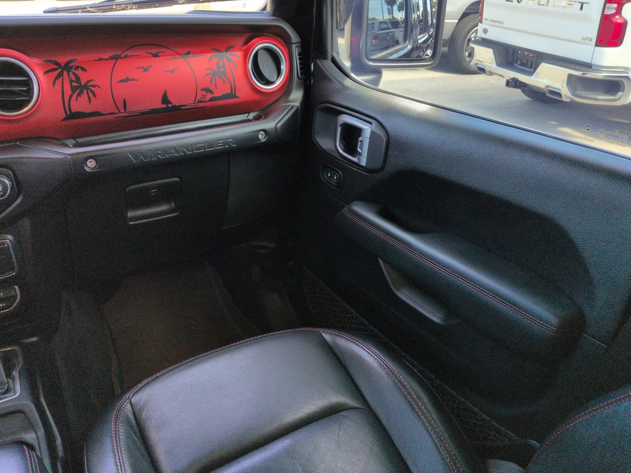 Used 2019 Jeep Wrangler Unlimited Rubicon w/ Uconnect 4C Nav & Sound Group AWD/4WD image 16