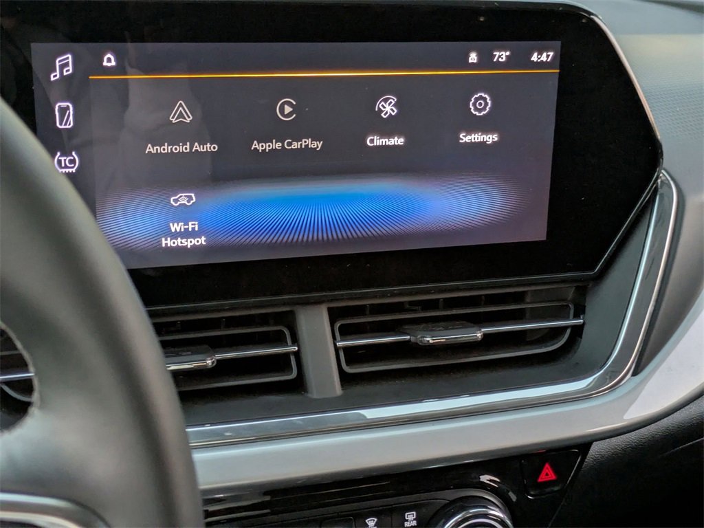 Used 2025 Chevrolet Trax LT w/ LT Convenience Package image 21