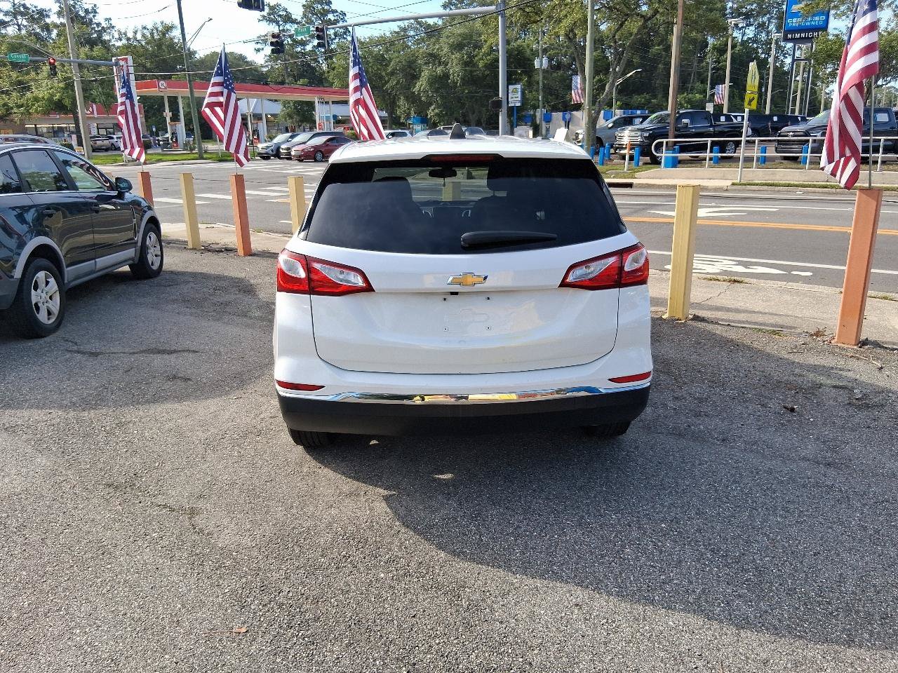 Used 2019 Chevrolet Equinox LT FWD image 3