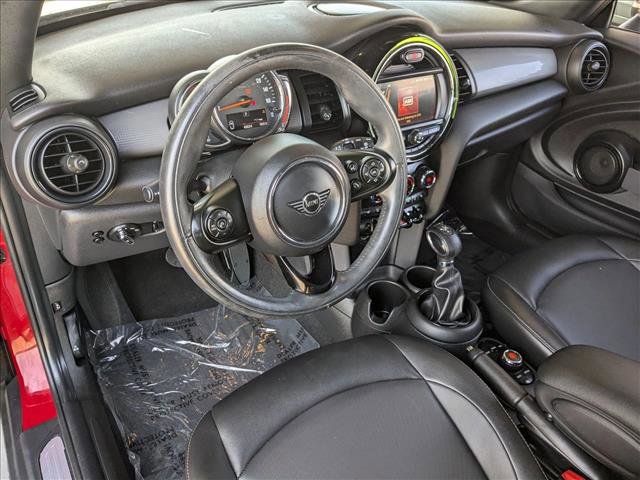 Used 2019 MINI Cooper 2-Door Hardtop image 10