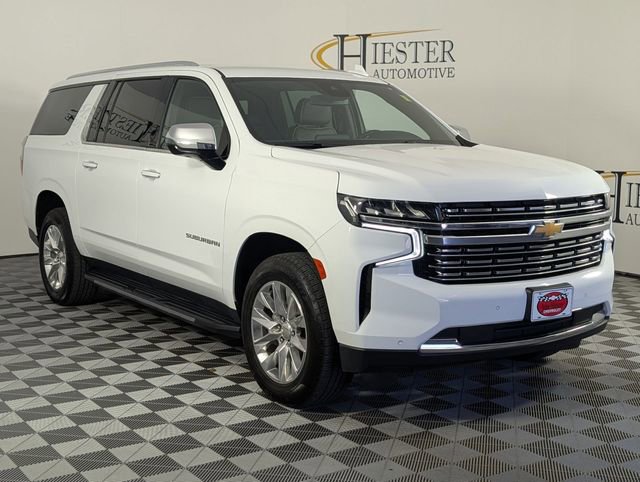 Used 2023 Chevrolet Suburban Premier image 2