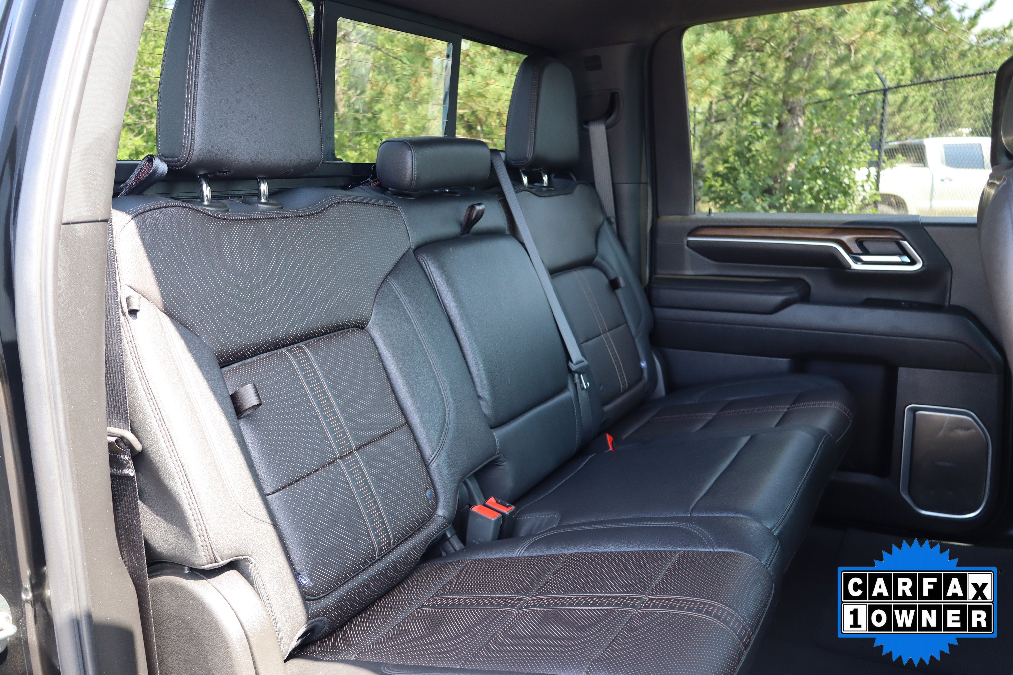 Used 2025 Chevrolet Silverado 2500 High Country w/ Technology Package image 21