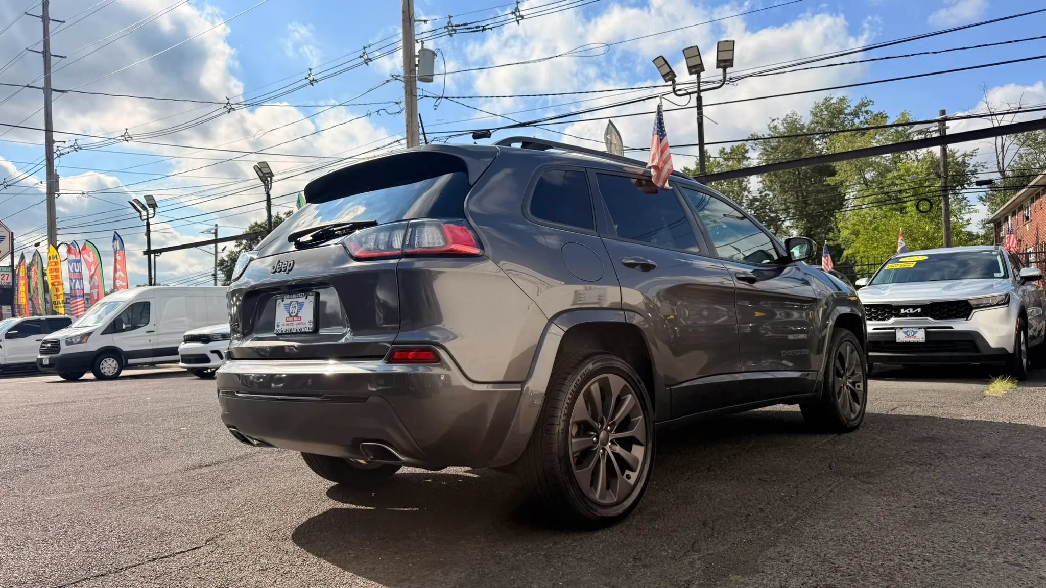 Used 2020 Jeep Cherokee High Altitude AWD/4WD image 10