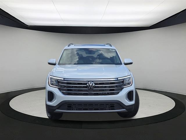 New 2026 Volkswagen Atlas SE image 2