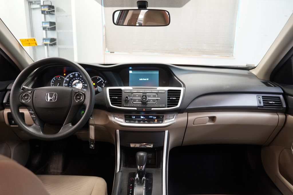 Used 2014 Honda Accord LX image 18