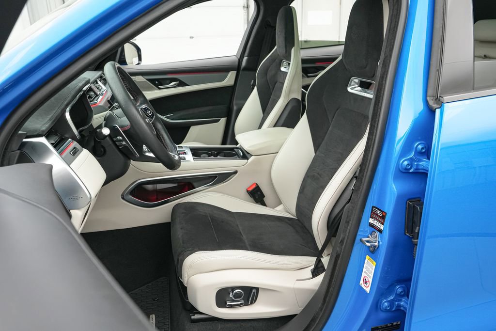 Used 2023 Jaguar F-PACE SVR AWD/4WD image 22
