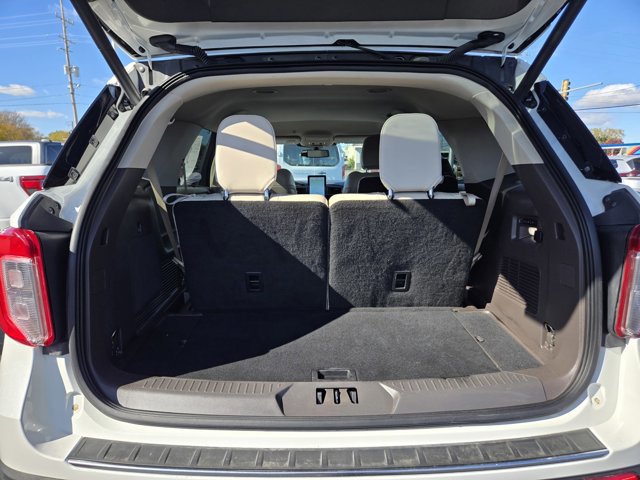Used 2022 Ford Explorer Platinum w/ Equipment Group 601A image 34