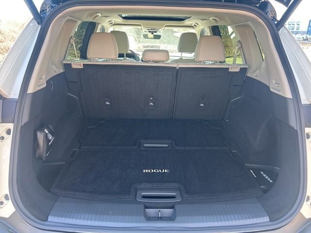 Certified 2023 Nissan Rogue SL w/ SL Premium Package AWD/4WD image 28