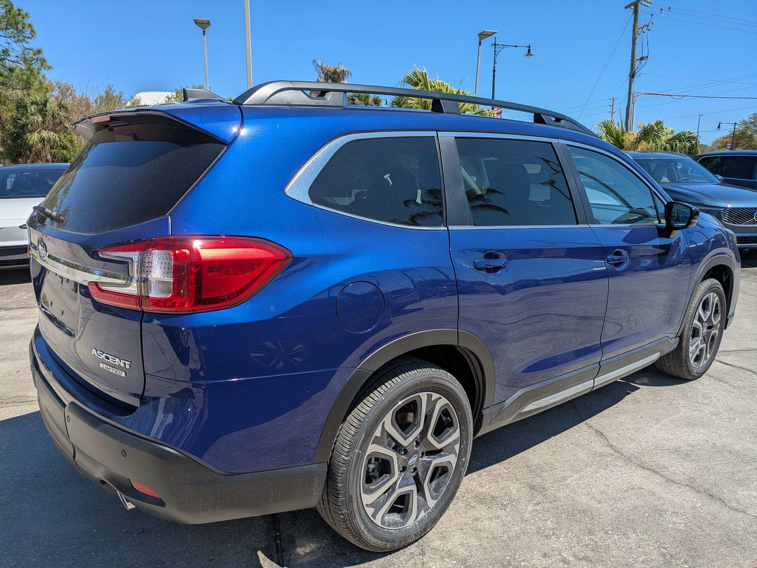 New 2026 Subaru Ascent Limited AWD/4WD image 4