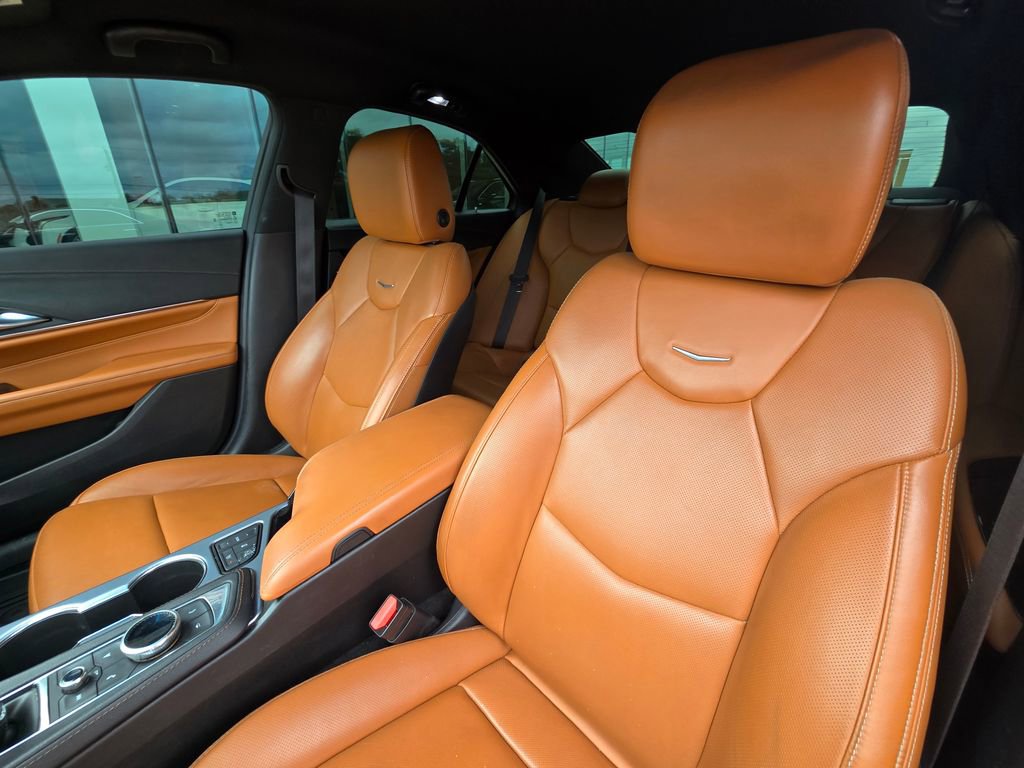 Used 2021 Cadillac CT4 Premium Luxury RWD image 11