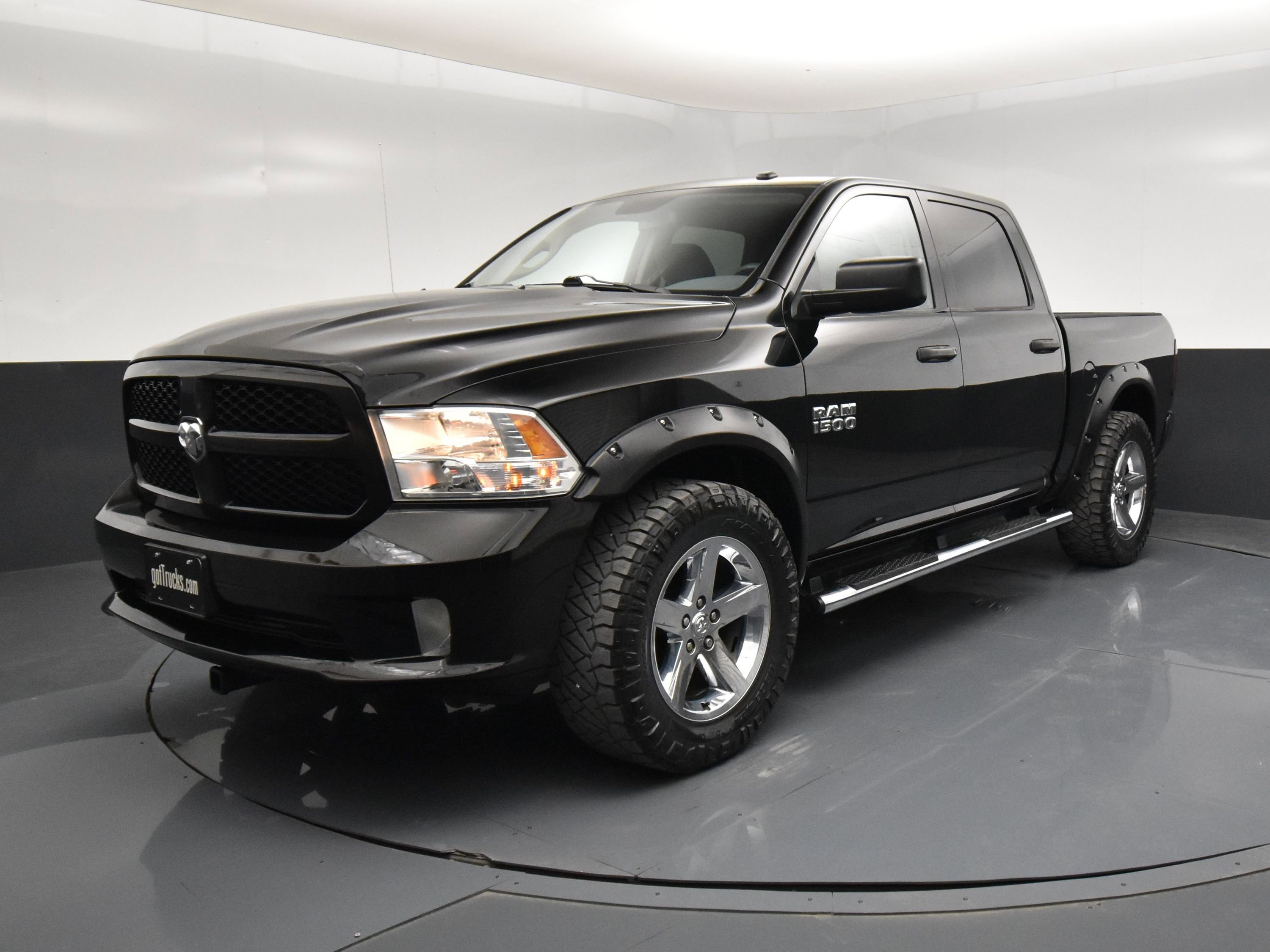 Used 2014 RAM 1500 Express image 2
