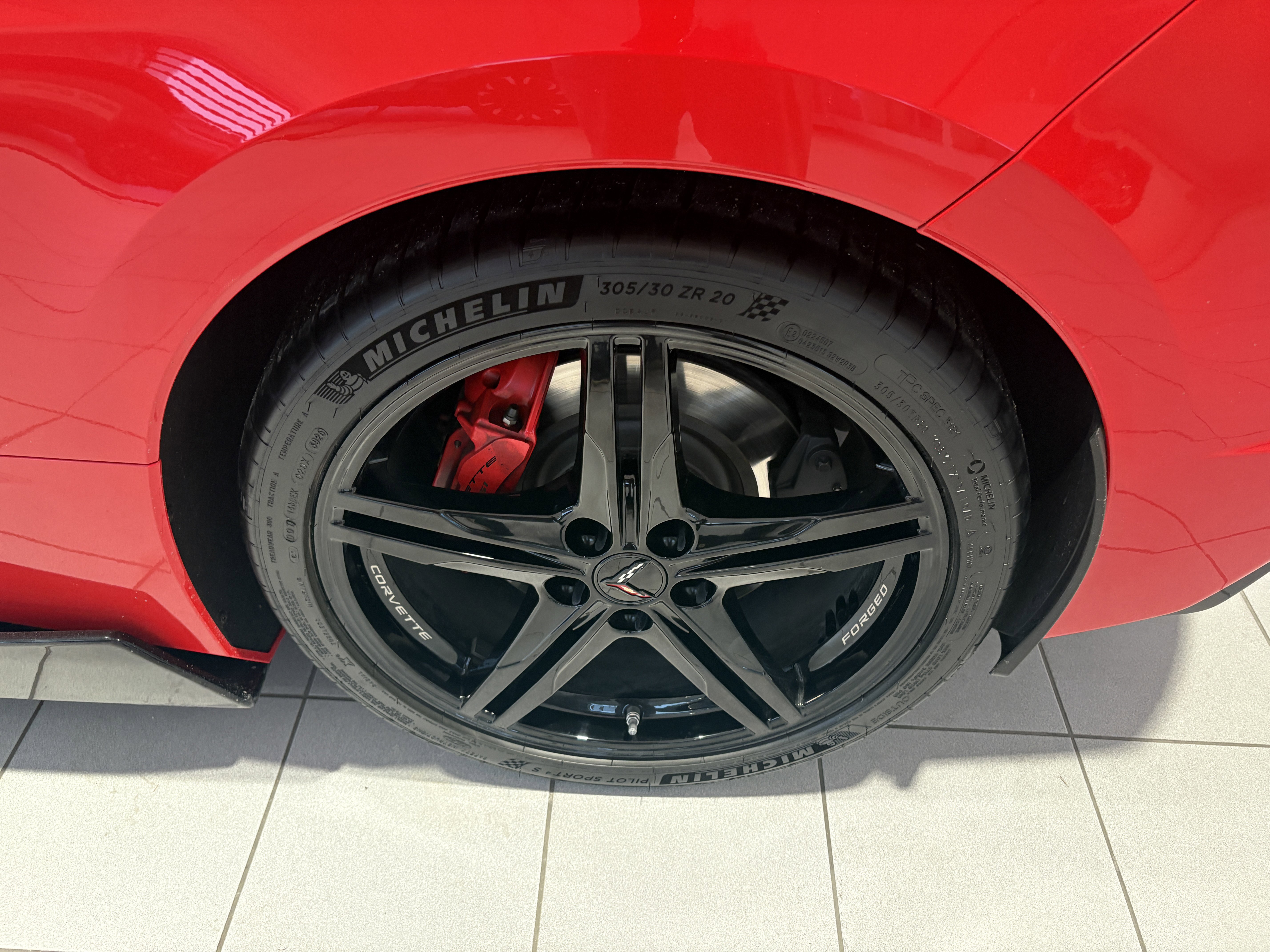 Used 2024 Chevrolet Corvette Stingray Preferred Cpe w/ Z51 Performance Package image 6