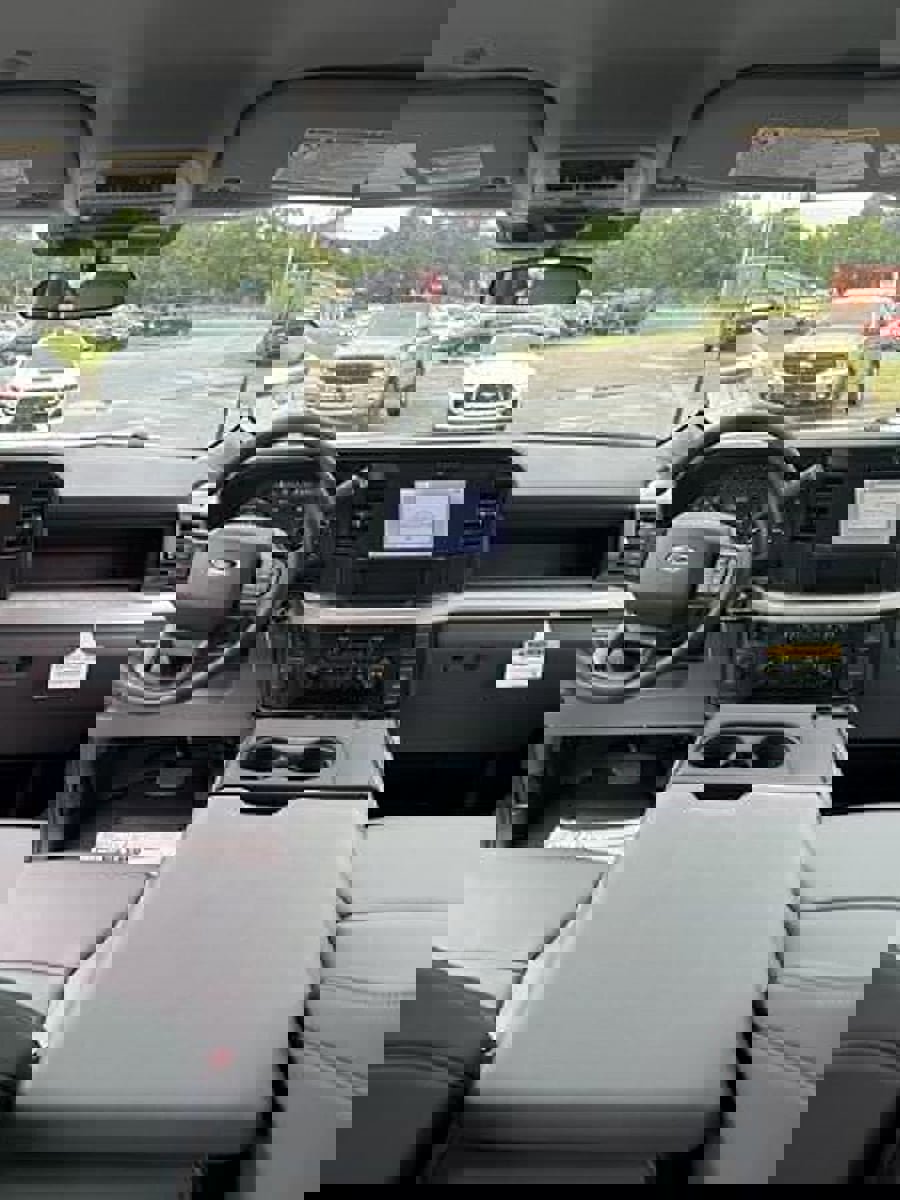 New 2026 Ford F350 XL w/ XL Chrome Package image 28