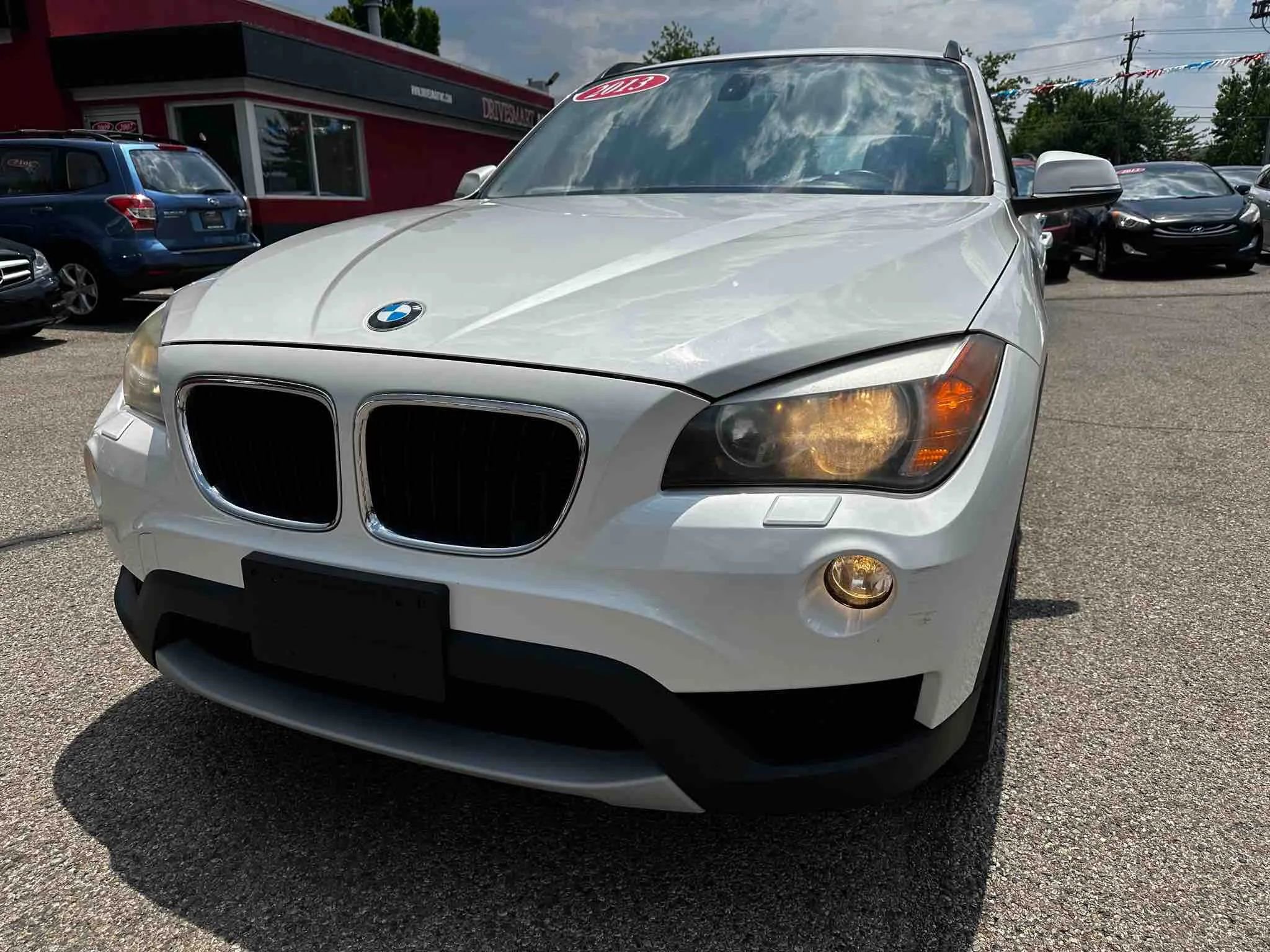 Used 2013 BMW X1 xDrive28i image 4