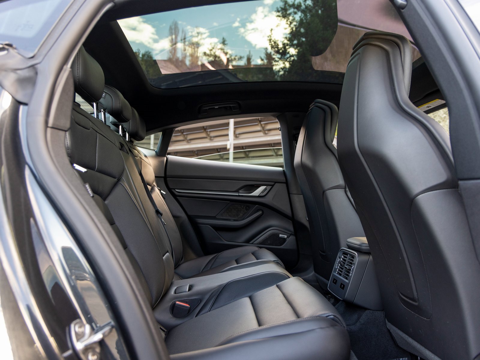 New 2026 Porsche Taycan image 44