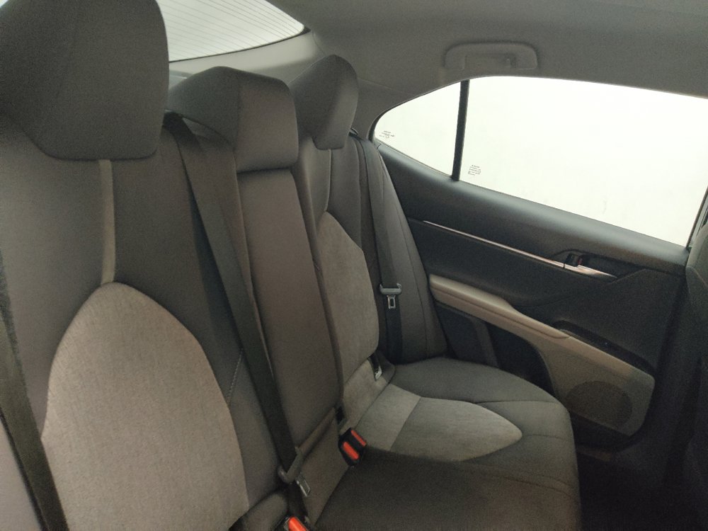 Used 2021 Toyota Camry LE FWD image 19