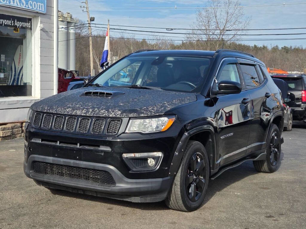Used 2018 Jeep Compass Latitude w/ Popular Equipment Group AWD/4WD image 1