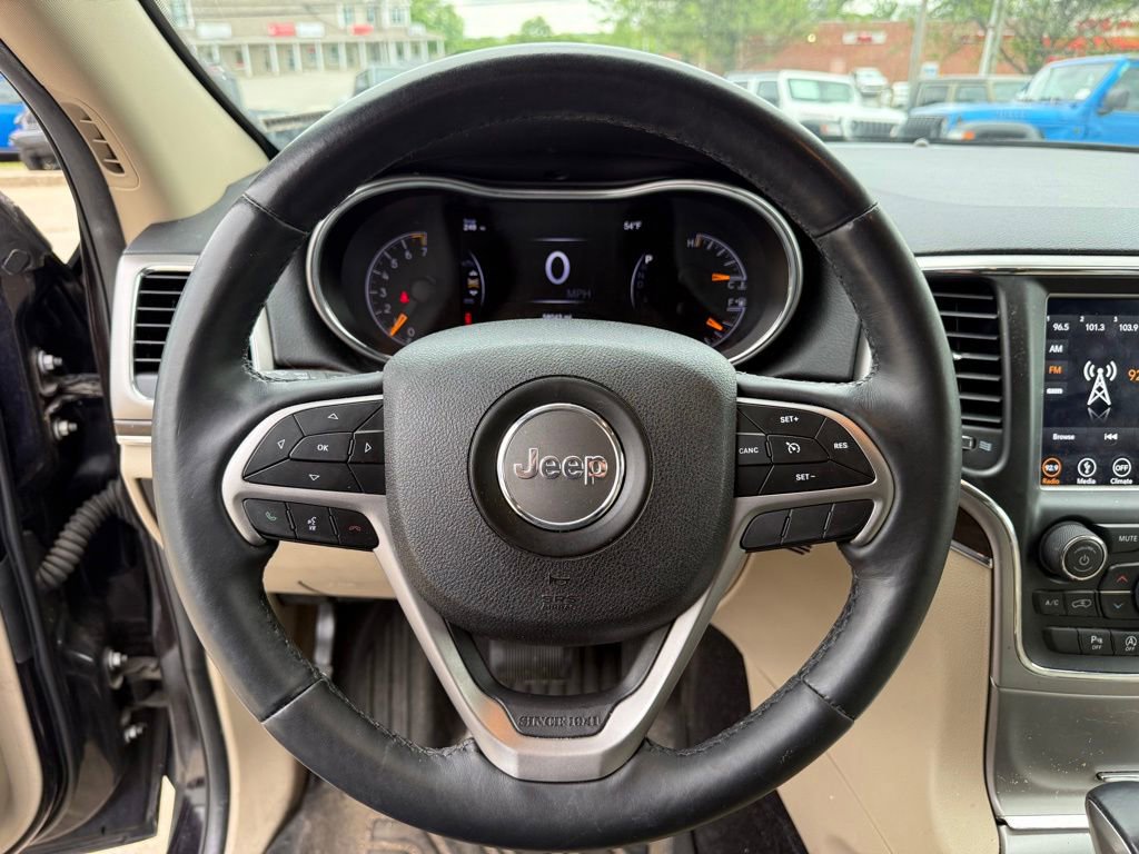Used 2018 Jeep Grand Cherokee Limited AWD/4WD image 14