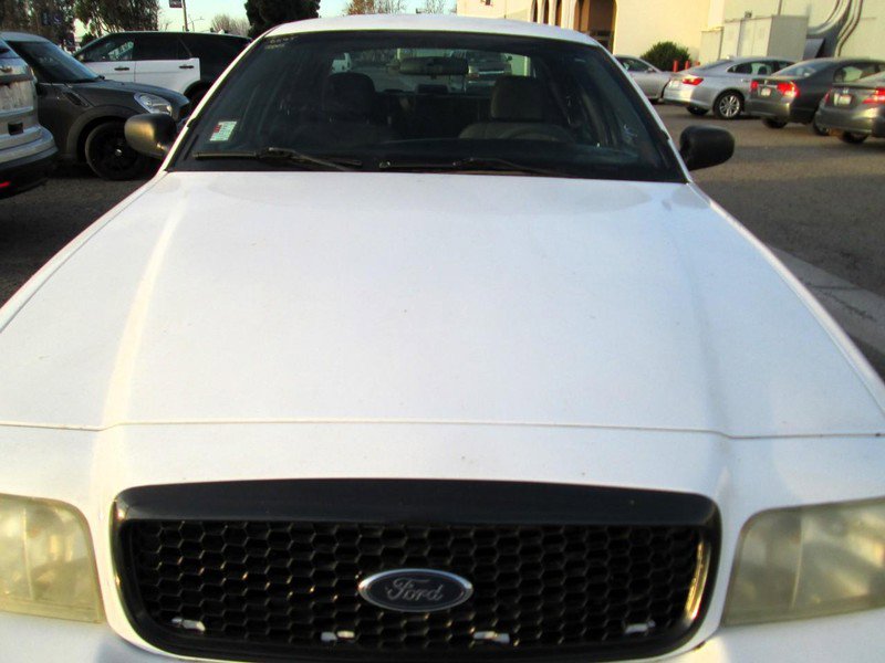 Used 2009 Ford Crown Victoria Police Interceptor image 2
