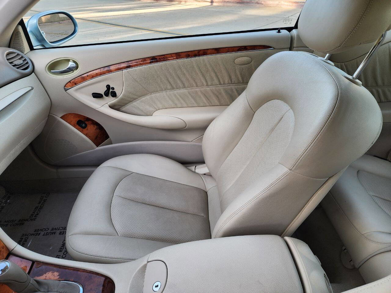 Used 2005 Mercedes-Benz CLK 320 Coupe image 14