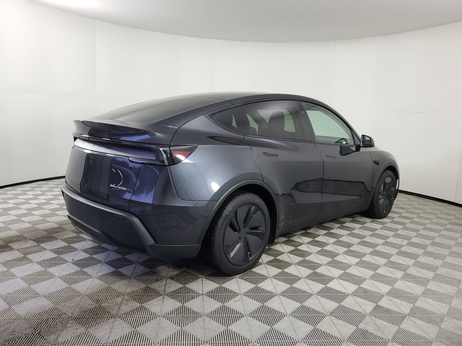 Used 2026 Tesla Model Y Long Range image 10
