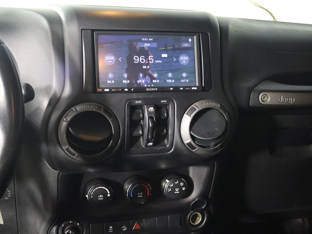 Used 2015 Jeep Wrangler Unlimited Sport w/ Quick Order Package 24S AWD/4WD image 34