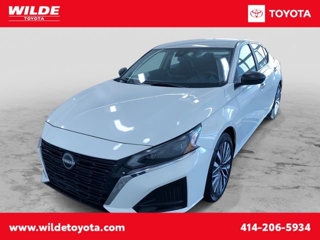 Used 2025 Nissan Altima 2.5 SV