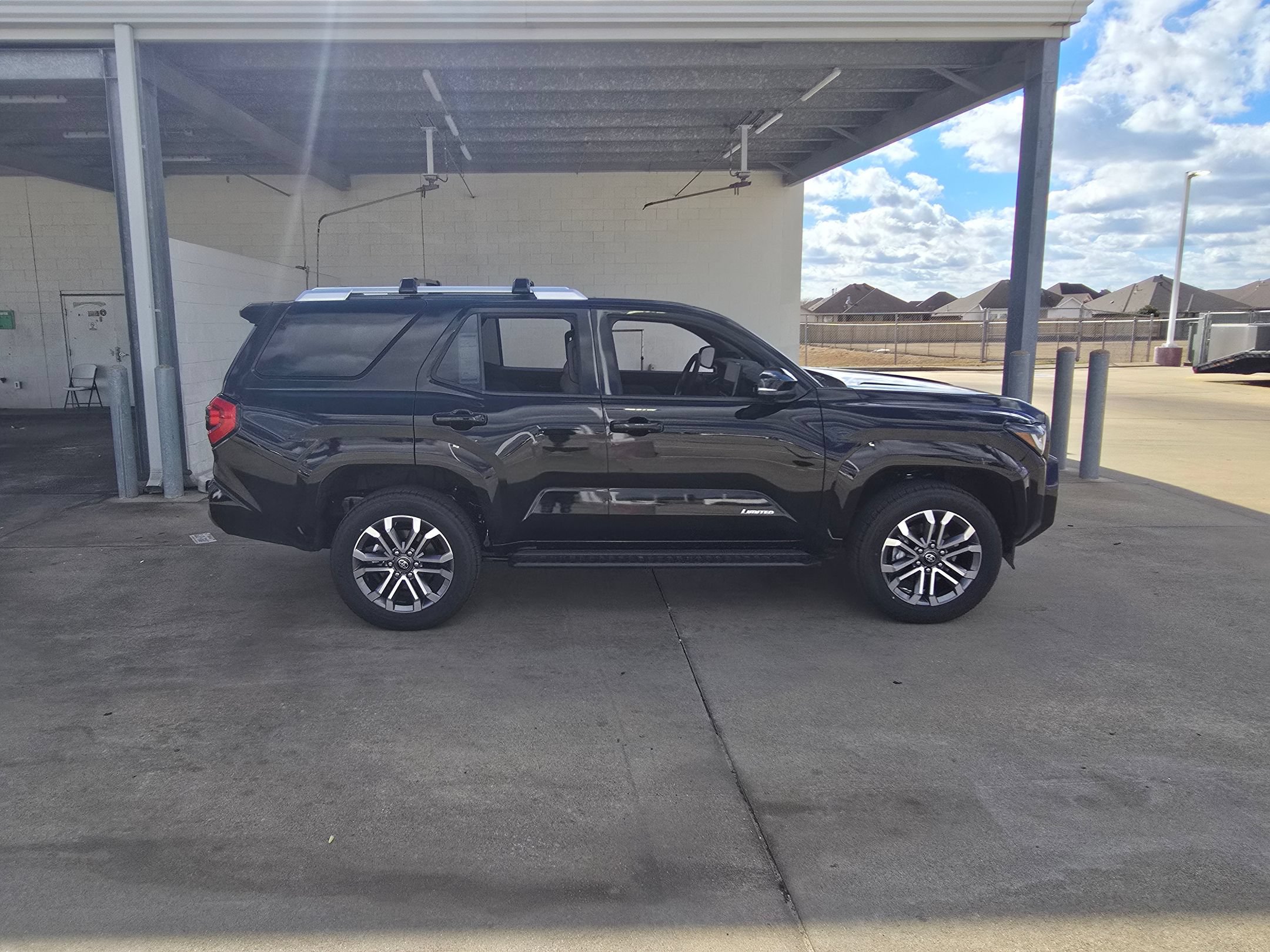 Used 2026 Toyota 4Runner Limited AWD/4WD image 9
