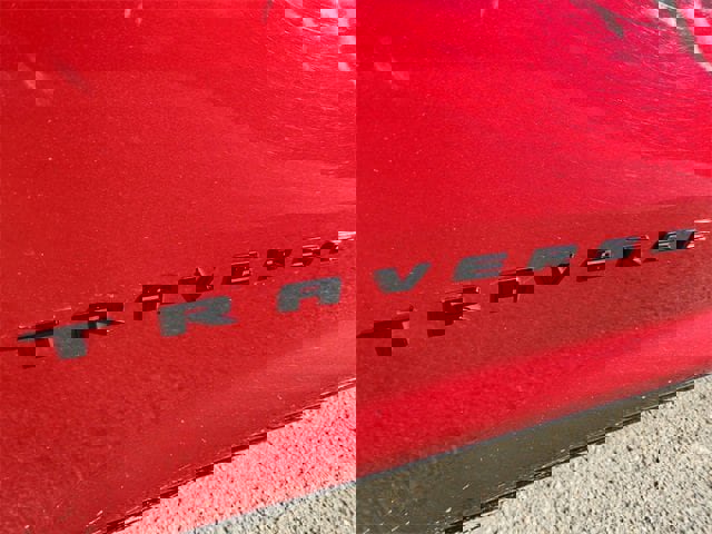 Certified 2024 Chevrolet Traverse RS image 32