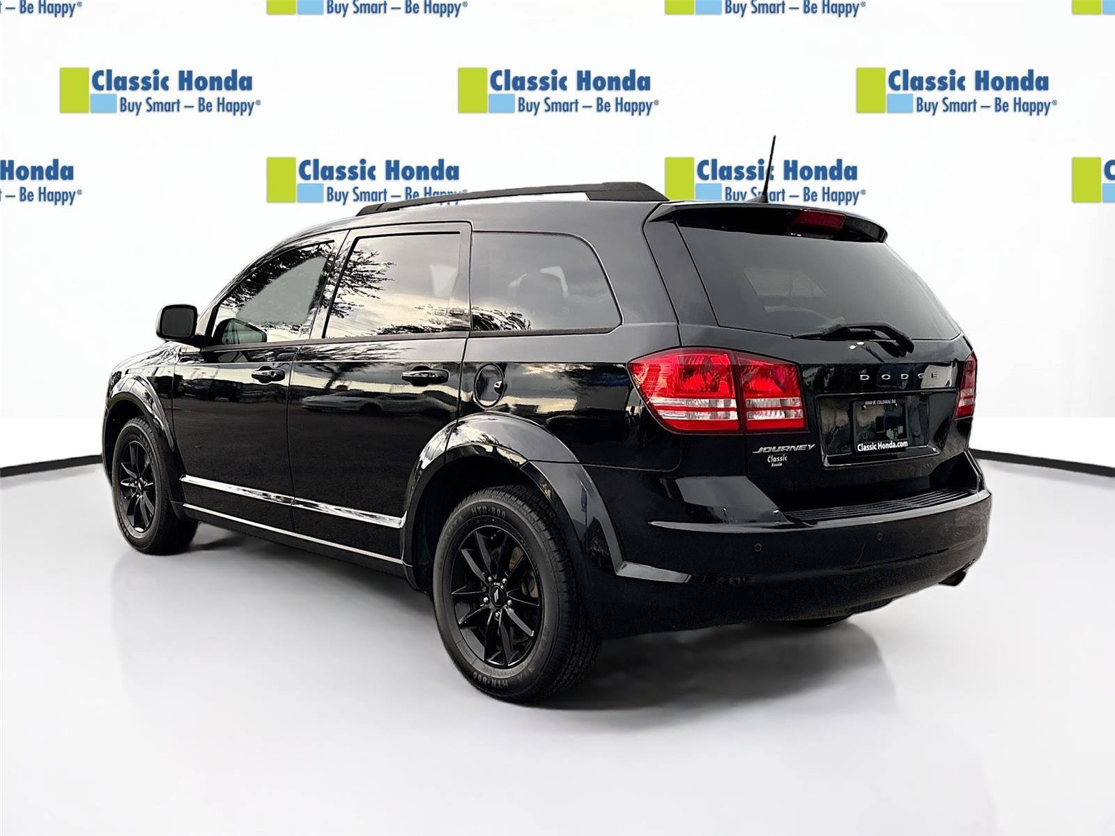 Used 2020 Dodge Journey SE w/ SE Popular Equipment Group FWD image 5