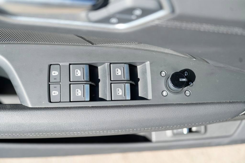 Used 2022 Audi e-tron GT Premium Plus AWD/4WD image 30