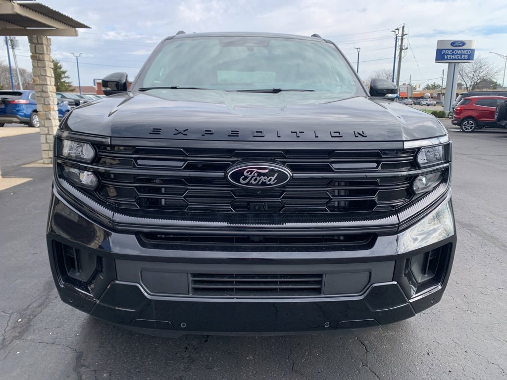 New 2026 Ford Expedition Max Platinum w/ Stealth Appearance Package image 8