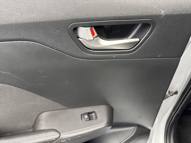 Used 2020 Hyundai Accent SE image 37