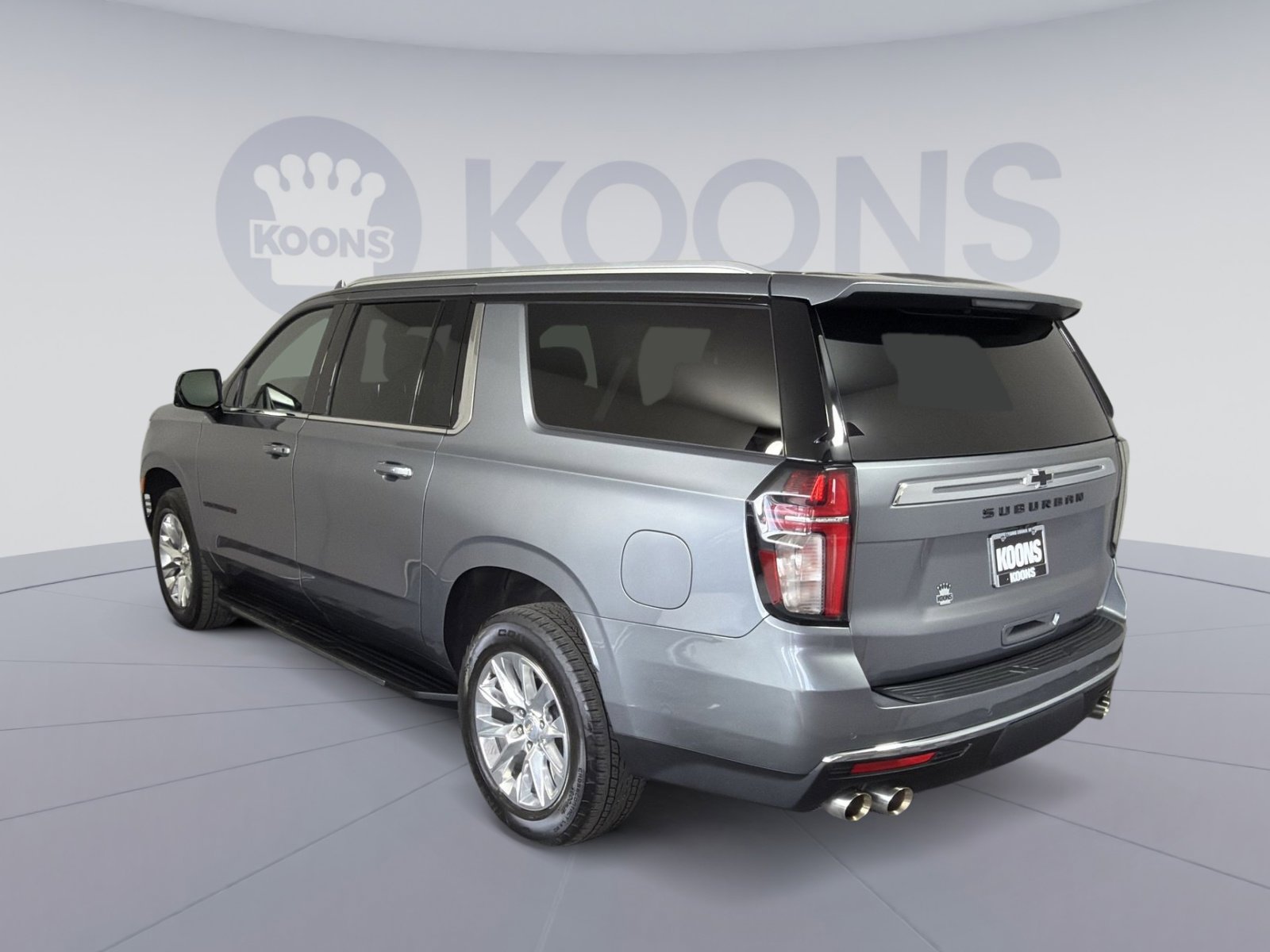 Used 2021 Chevrolet Suburban Premier image 4