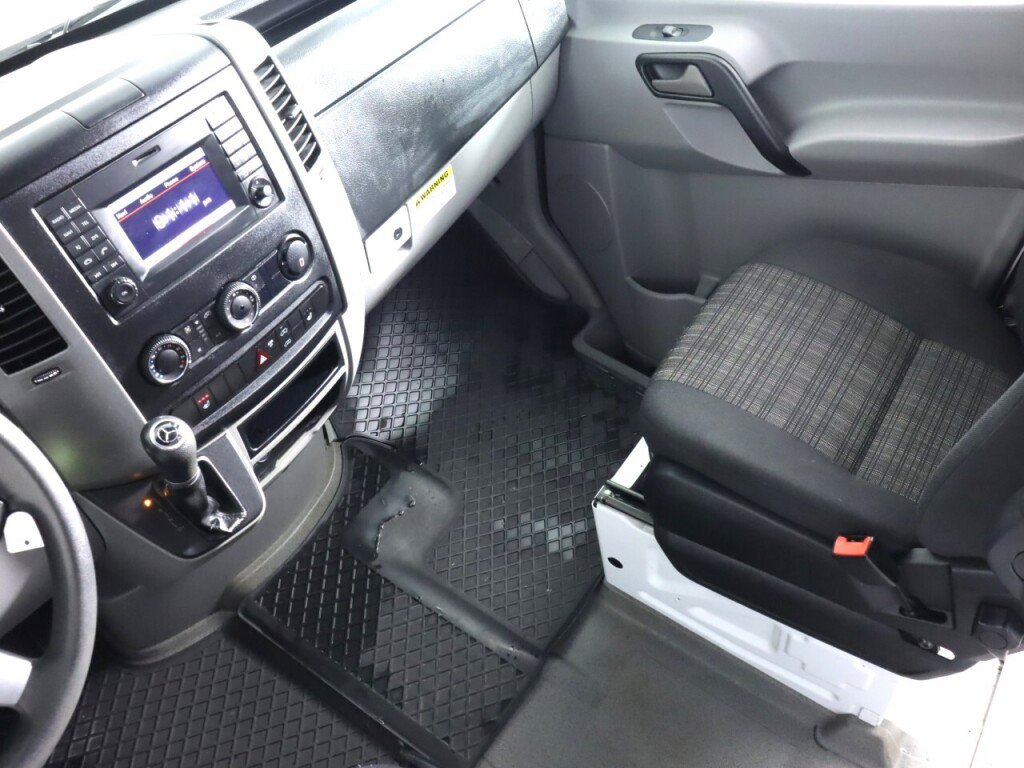 Used 2018 Mercedes-Benz Sprinter 3500 image 29