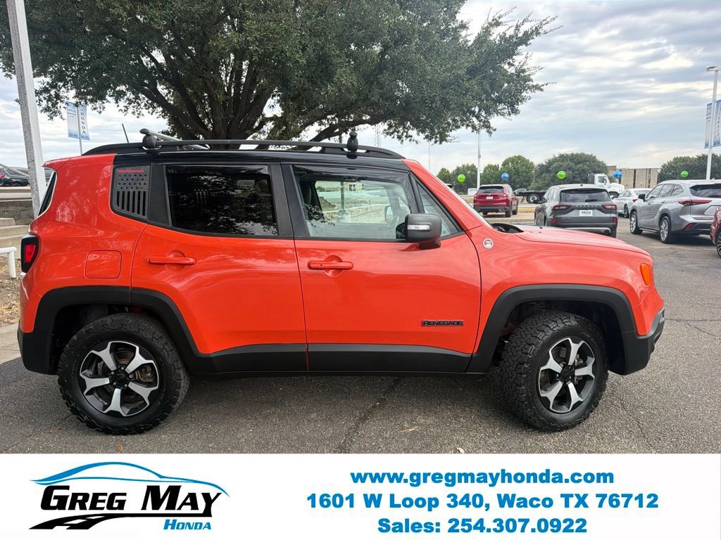 Used 2019 Jeep Renegade Trailhawk AWD/4WD image 2