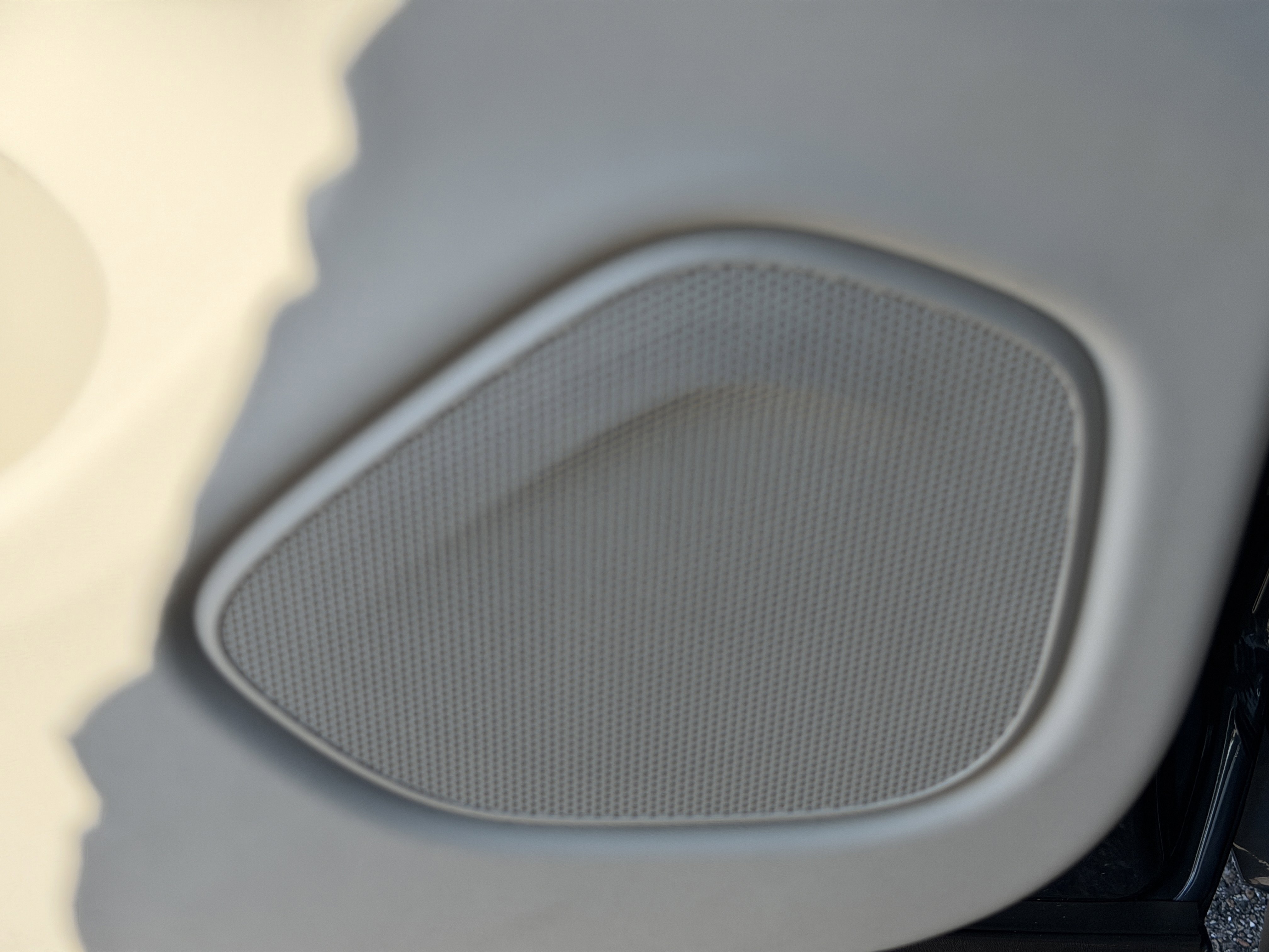 New 2026 Volvo XC60 T8 Ultra w/ Climate Package image 18