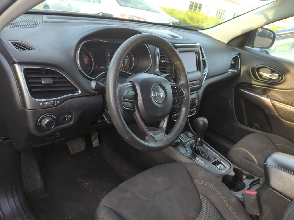 Used 2020 Jeep Cherokee Latitude image 7