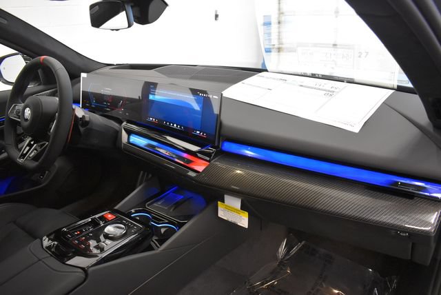 New 2027 BMW M5 Touring AWD/4WD image 18