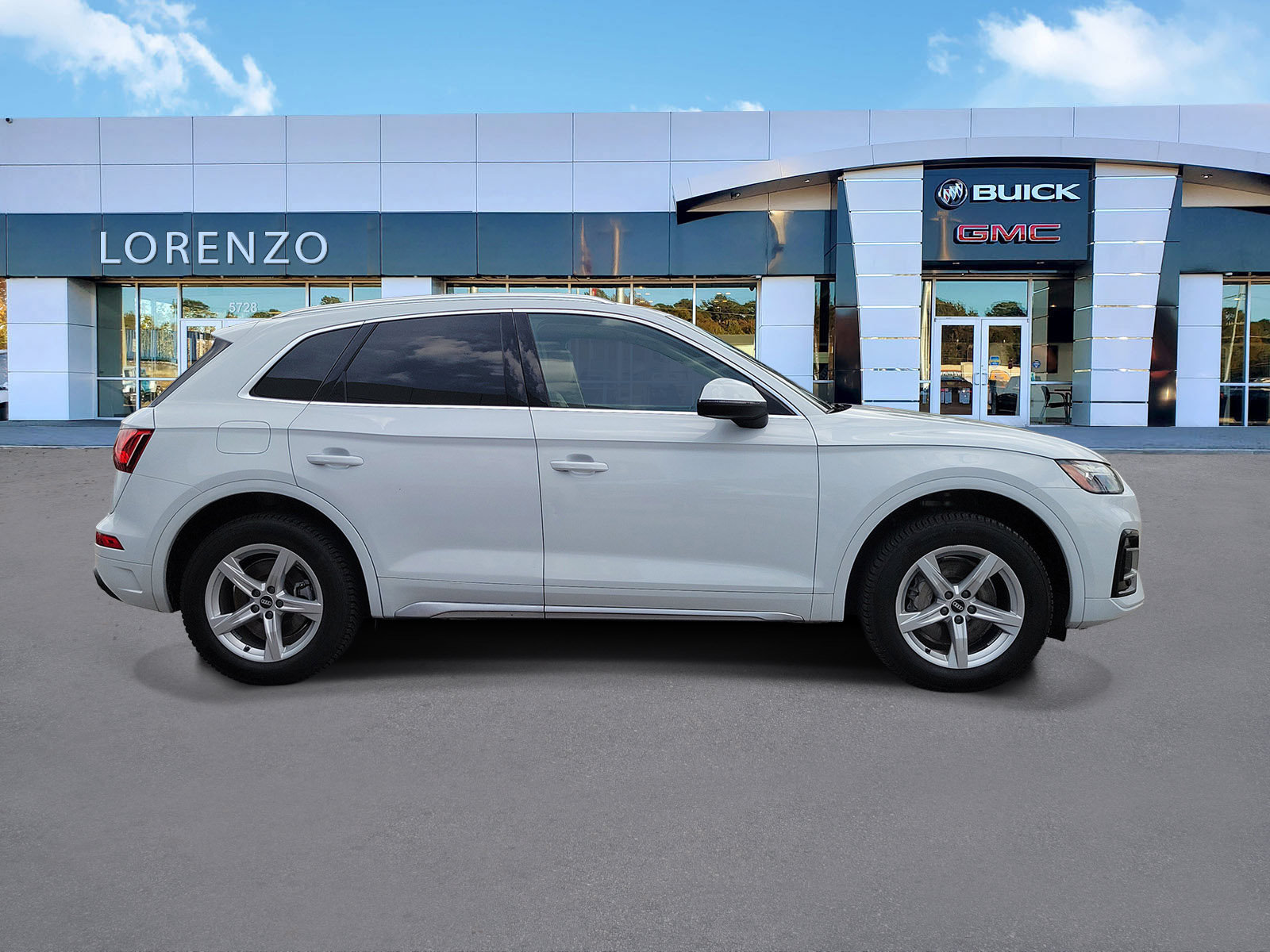 Used 2021 Audi Q5 2.0T Premium w/ Convenience Package AWD/4WD image 4