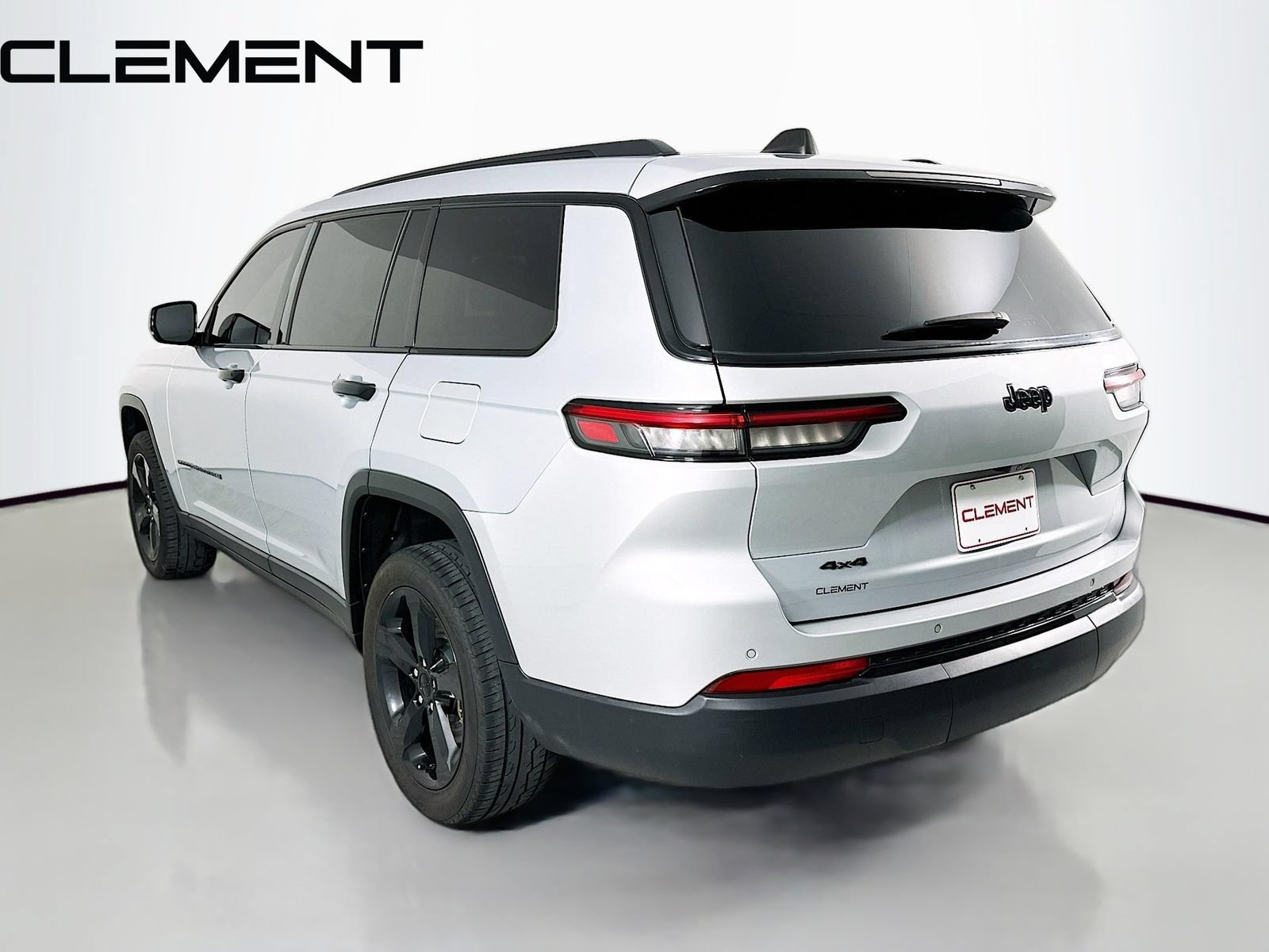 Used 2023 Jeep Grand Cherokee L Laredo AWD/4WD image 10