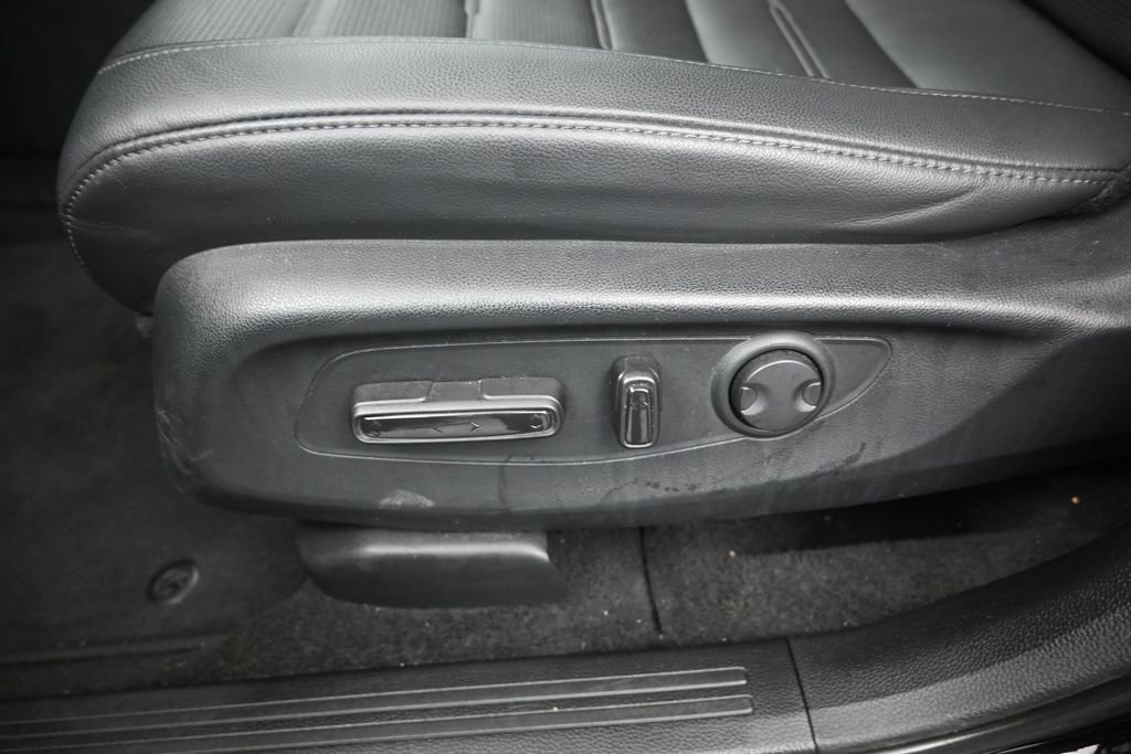 Used 2023 Honda CR-V EX-L image 19