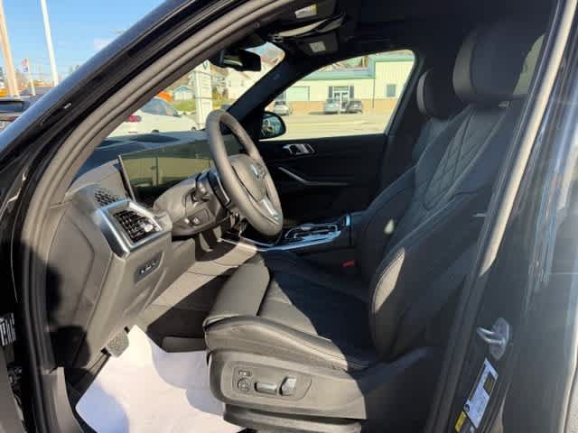 New 2026 BMW X5 xDrive50e w/ Premium Package AWD/4WD image 14