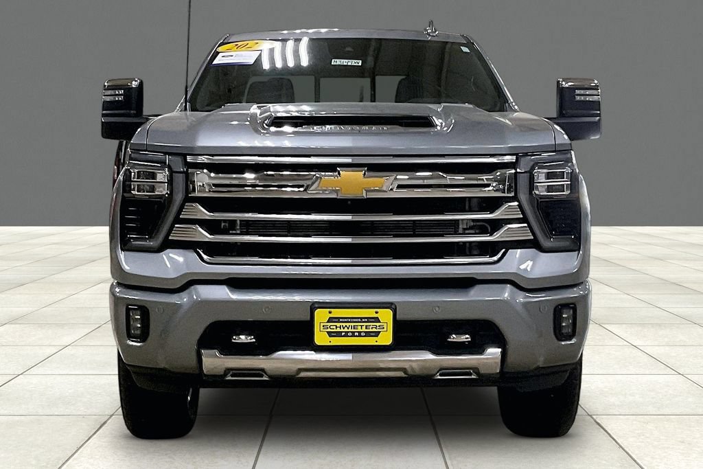 Used 2024 Chevrolet Silverado 2500 High Country w/ Z71 Off-Road Package AWD/4WD image 3