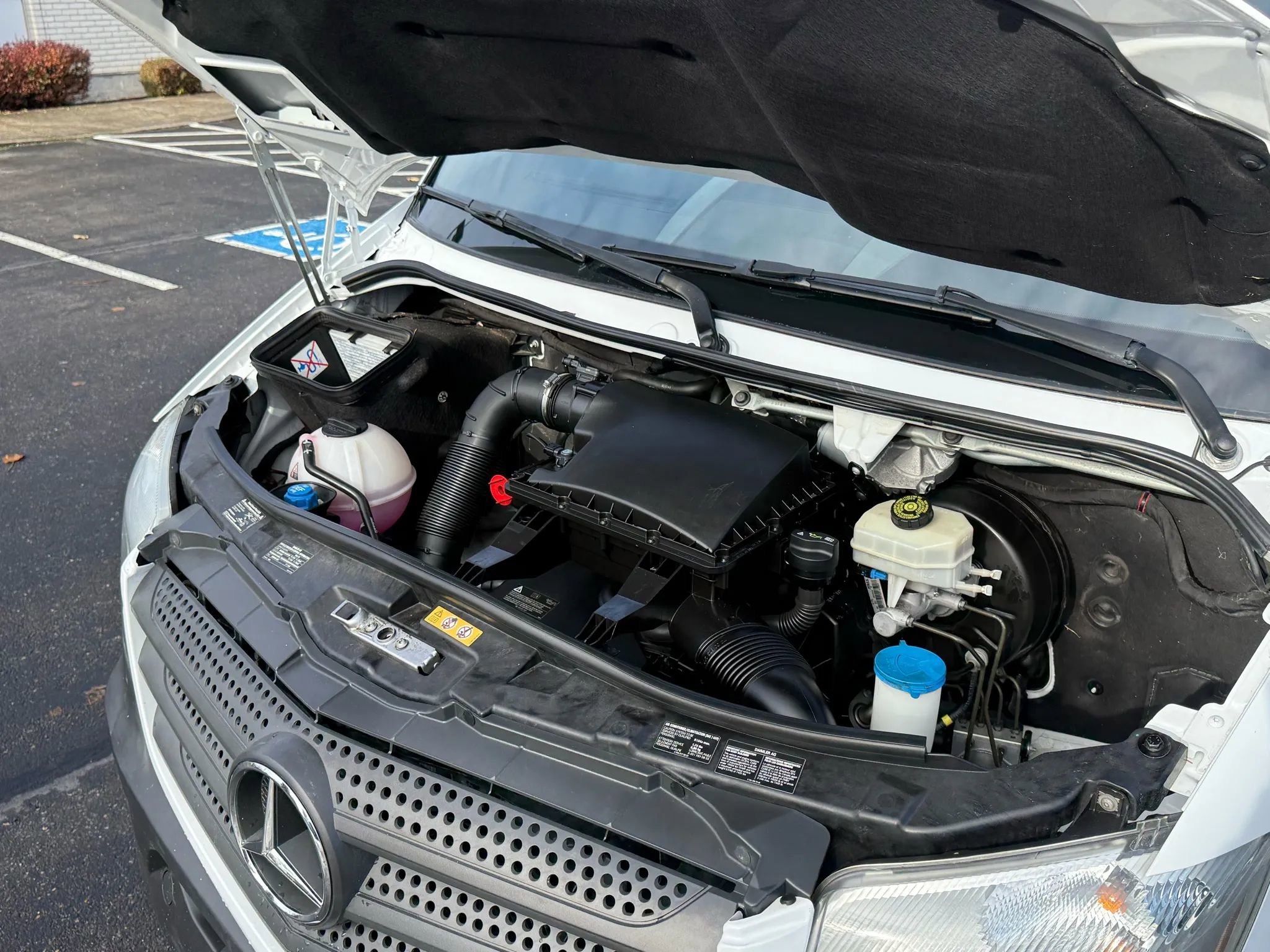 Used 2016 Mercedes-Benz Sprinter 3500 image 28