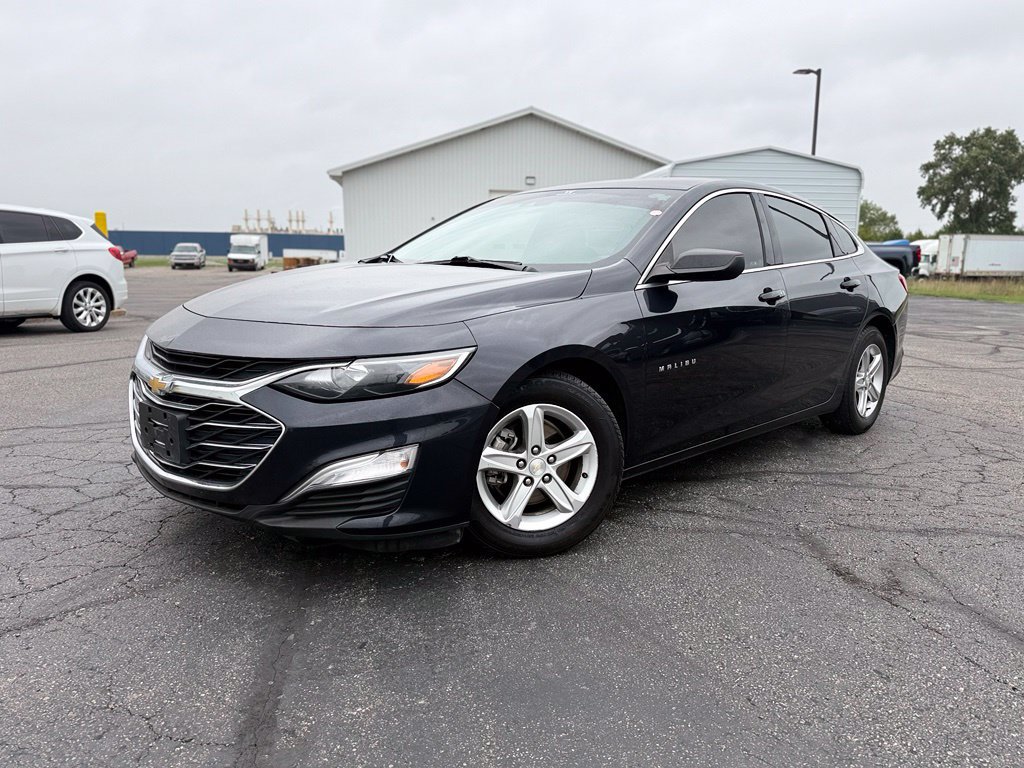 Used 2023 Chevrolet Malibu LS FWD image 3