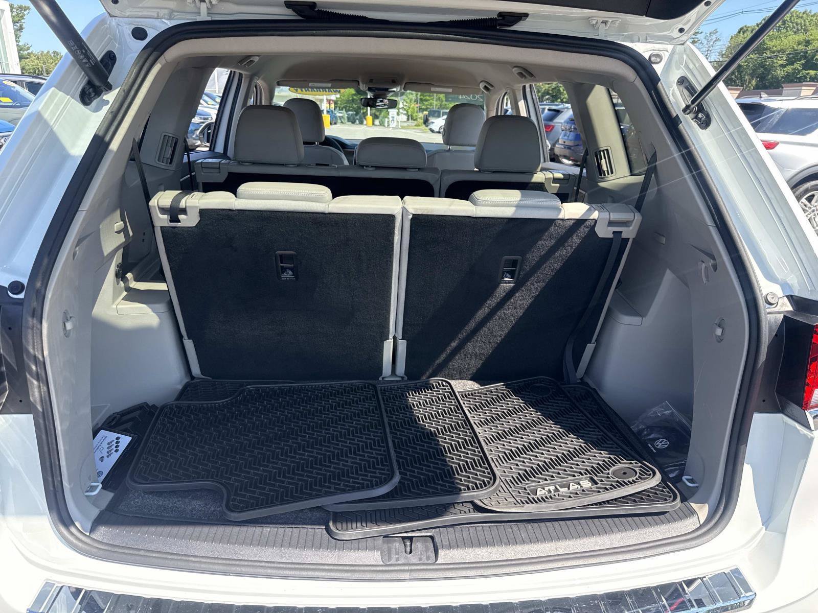 Certified 2024 Volkswagen Atlas SE AWD/4WD image 7