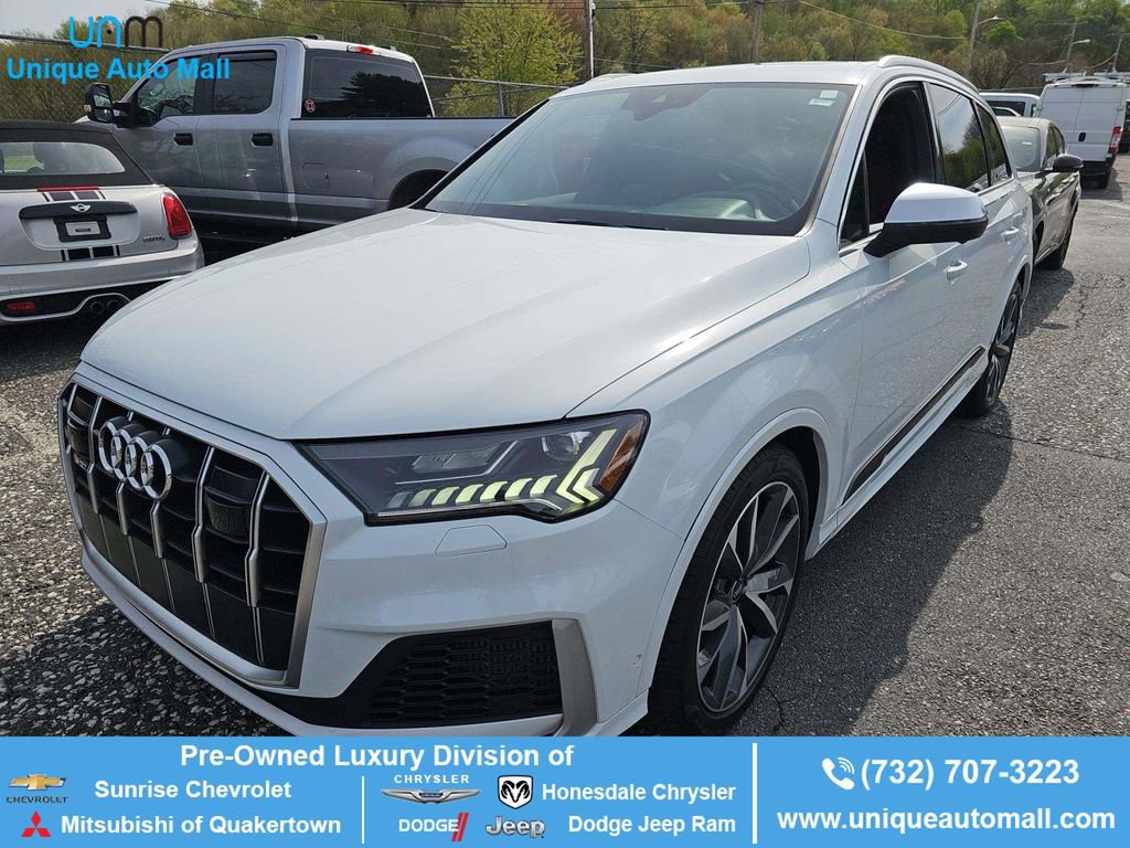 Used 2021 Audi SQ7 Premium Plus w/ Driver Assistance Package AWD/4WD image 1