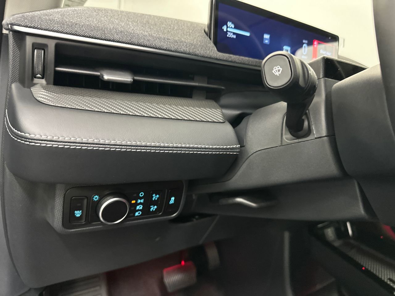 New 2025 Ford Mustang Mach-E Premium AWD/4WD image 37
