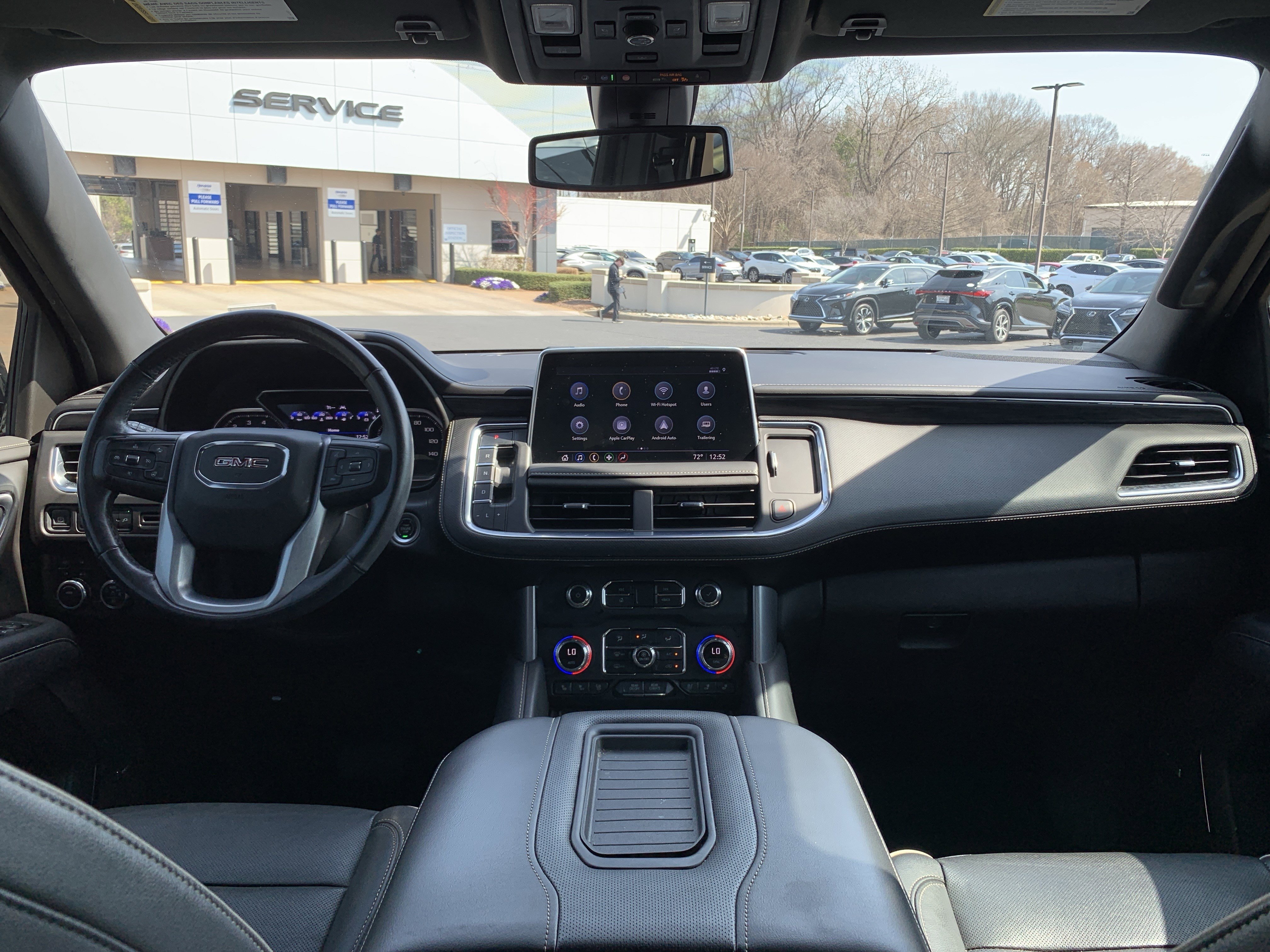 Used 2021 GMC Yukon XL SLT w/ SLT Premium Package image 30